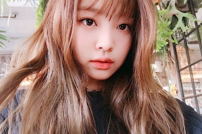 Detail Foto Jennie Ulang Tahun Nomer 26