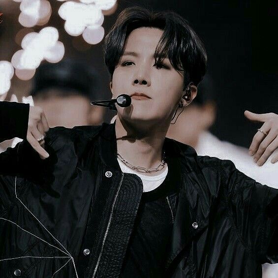 Detail Foto Jhope Aesthetic Nomer 7