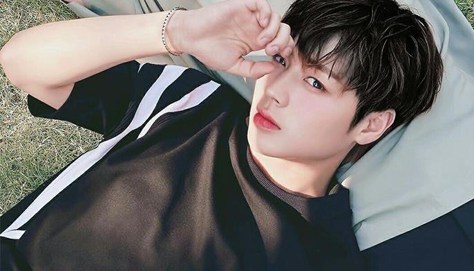 Detail Foto Jihoon Wanna One Nomer 17