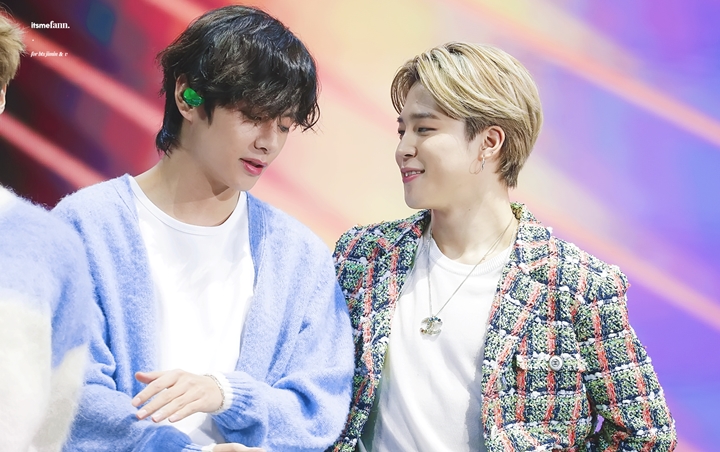 Detail Foto Jimin Bts Pakai Kacamata Nomer 28