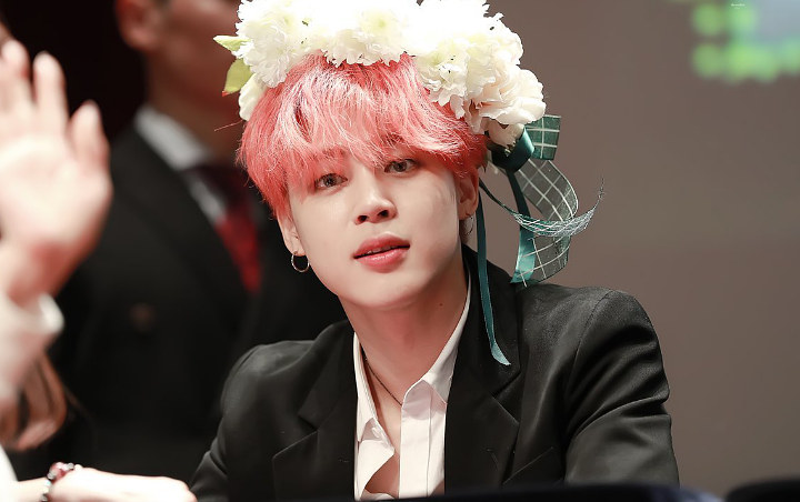 Detail Foto Jimin Bts Pakai Kacamata Nomer 29