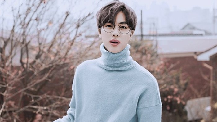 Detail Foto Jimin Bts Pakai Kacamata Nomer 46