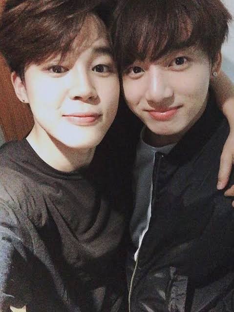 Detail Foto Jimin Dan Jungkook Nomer 13