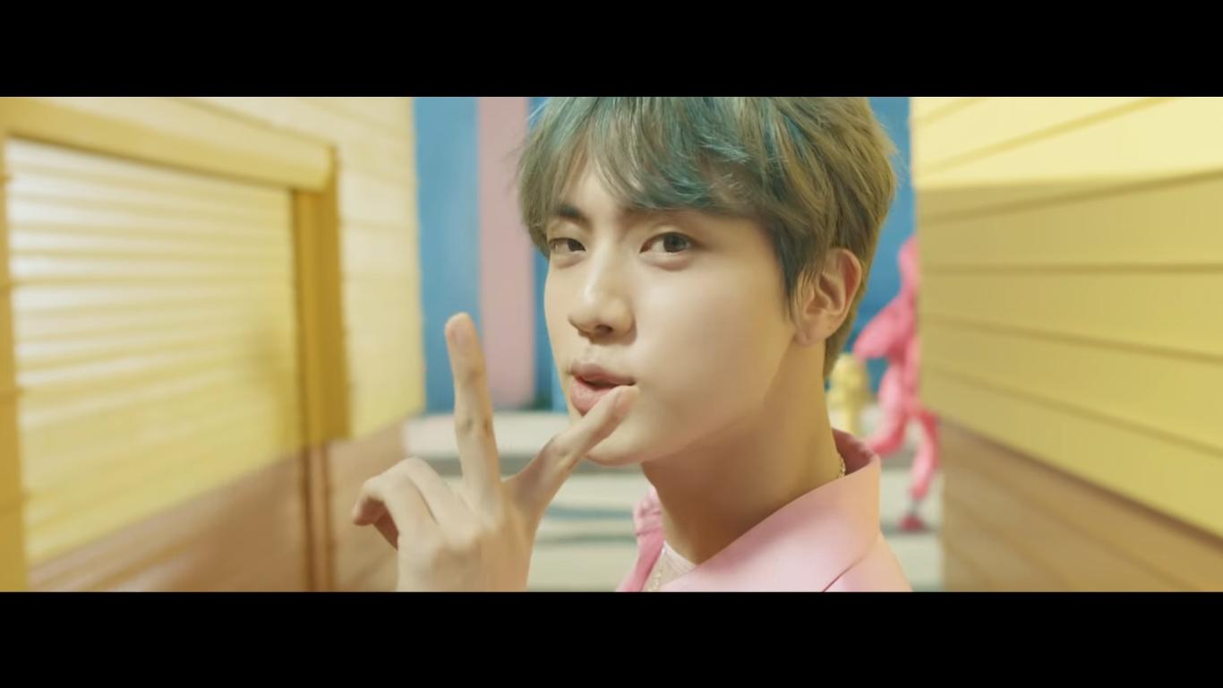 Detail Foto Jin Bts Boy With Luv Nomer 39