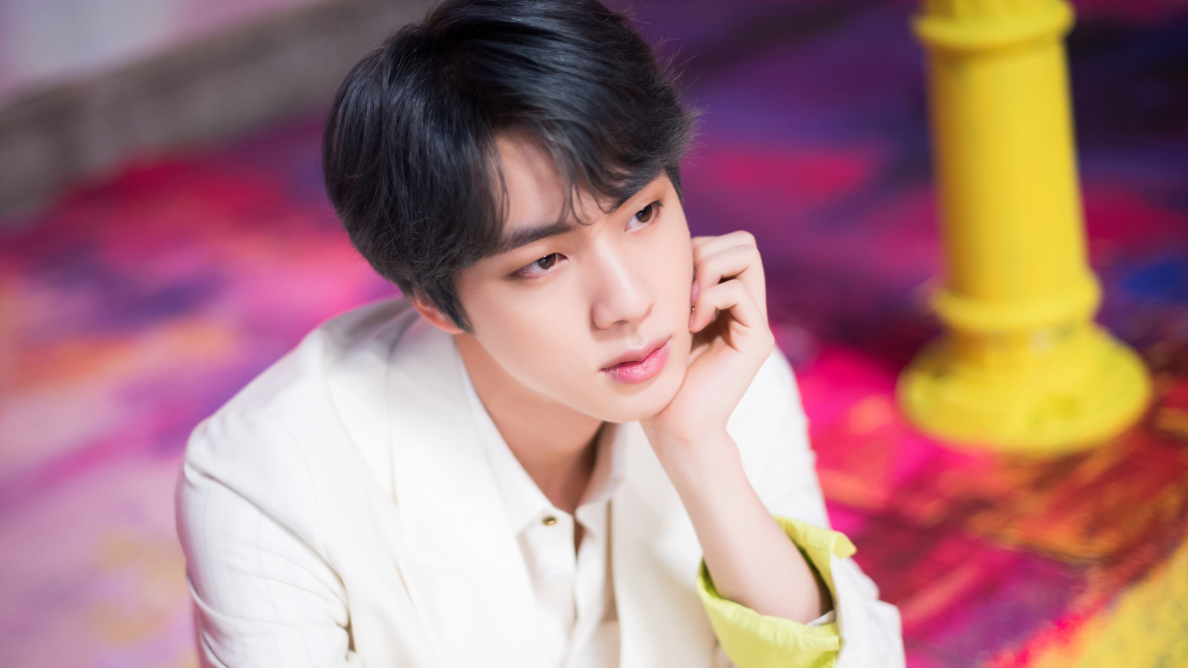 Detail Foto Jin Bts Boy With Luv Nomer 7