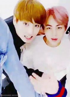 Detail Foto Jin Dan Jungkook Bts Nomer 32