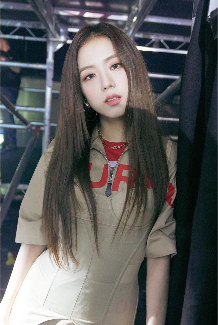 Detail Foto Jisoo Blackpink Nomer 25