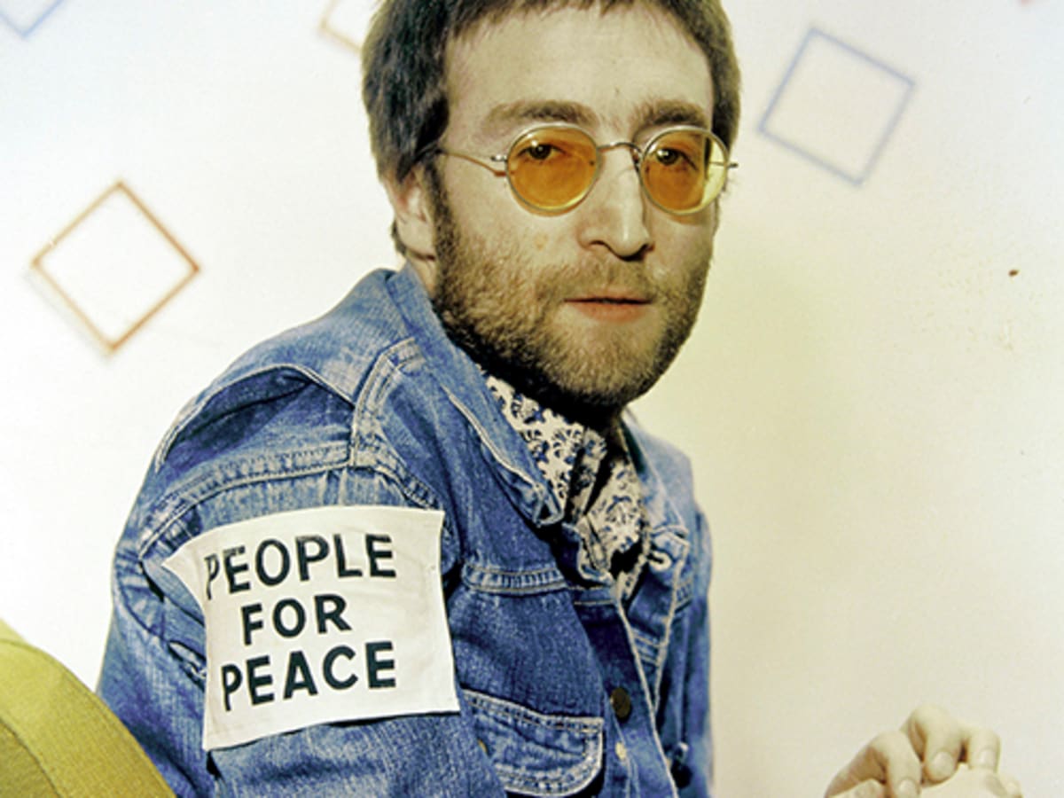 Detail Foto John Lennon Nomer 11
