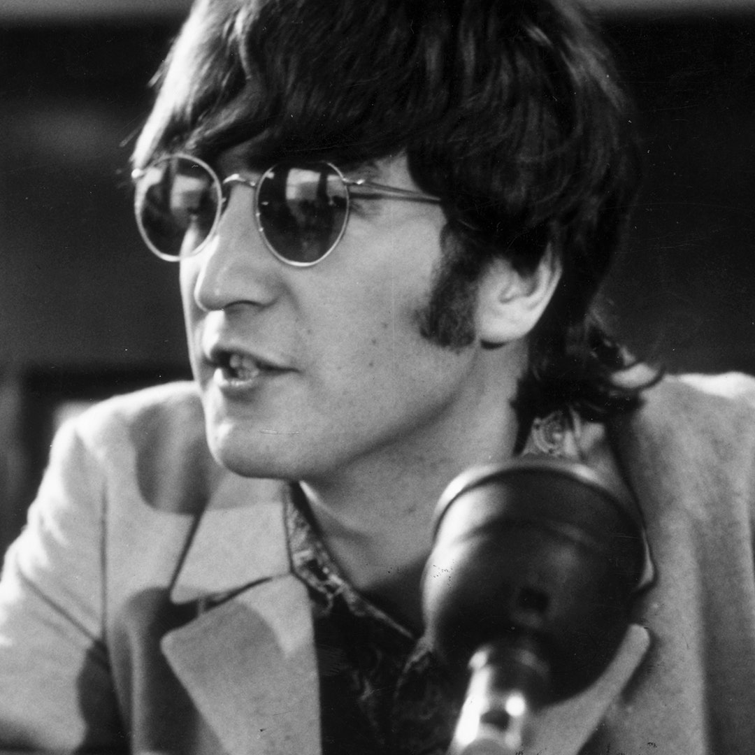 Detail Foto John Lennon Nomer 16