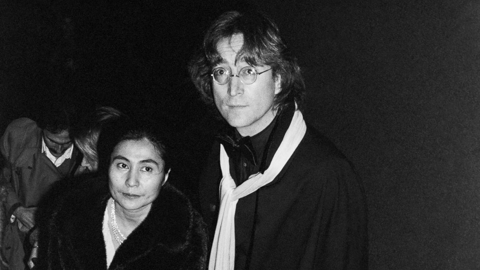 Detail Foto John Lennon Nomer 18