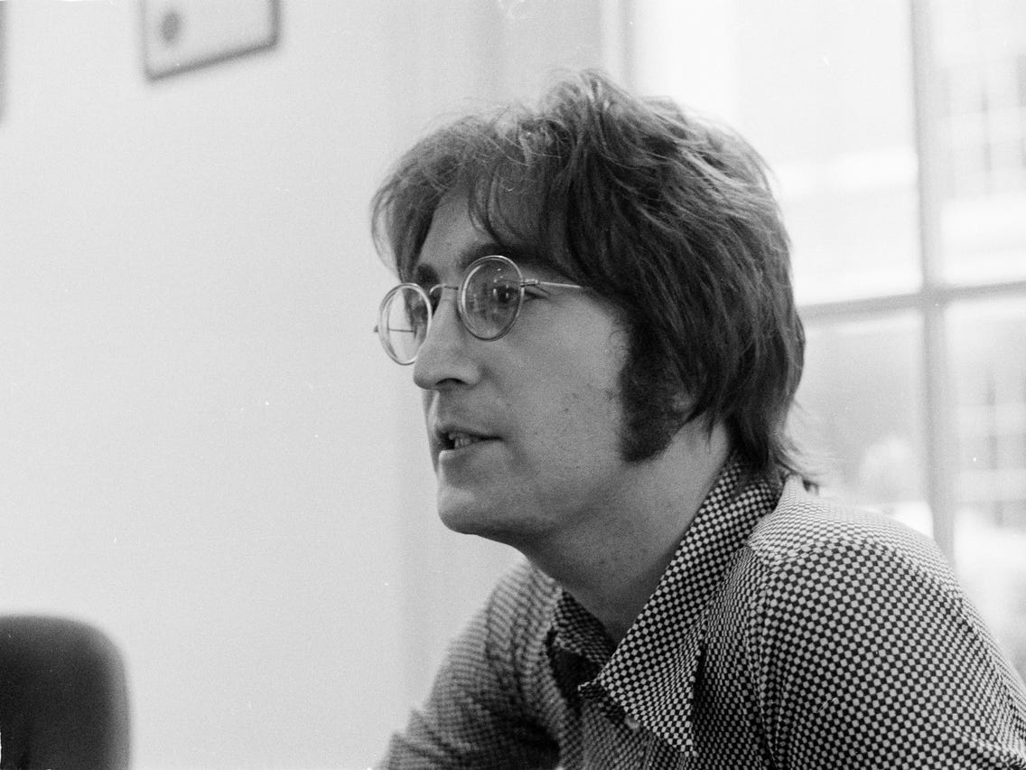 Detail Foto John Lennon Nomer 36