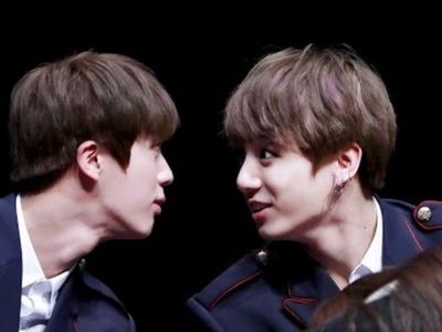 Detail Foto Jungkook Dan Jin Nomer 36