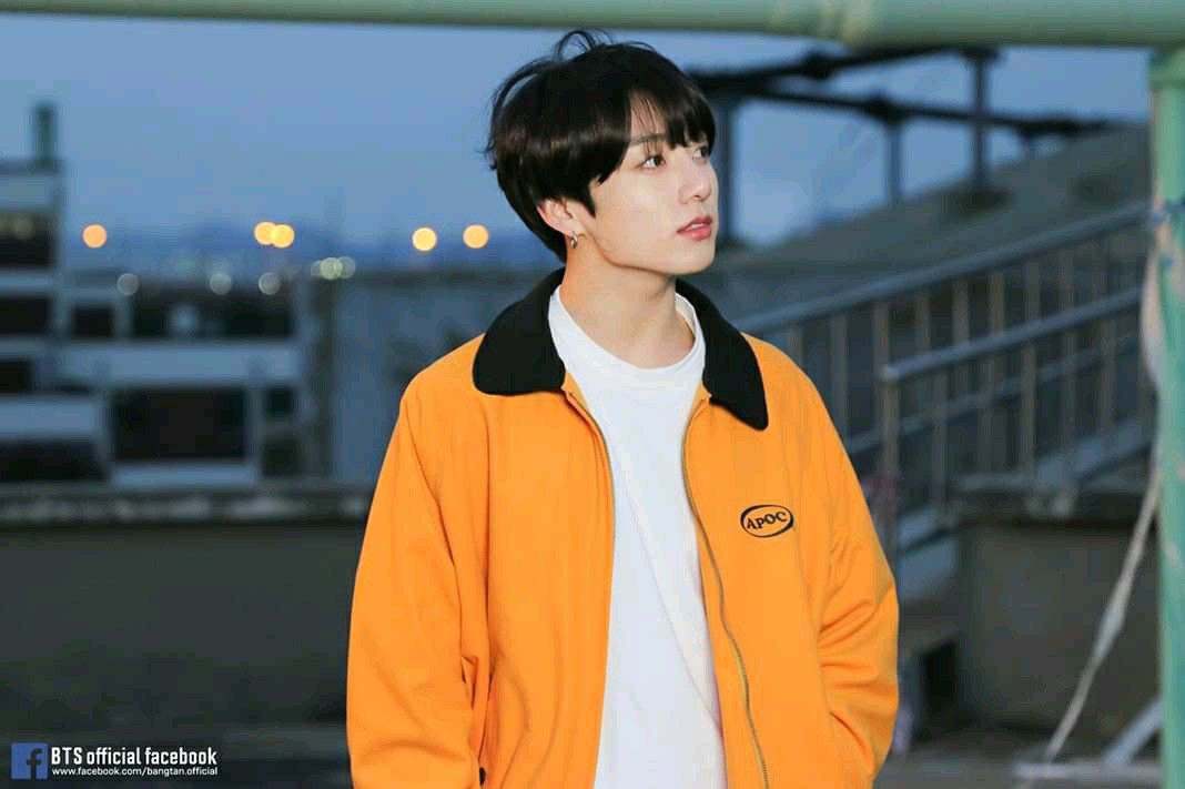 Detail Foto Jungkook Euphoria Nomer 3