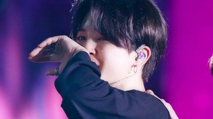 Detail Foto Jungkook Nangis Nomer 25