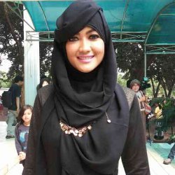 Detail Foto Jupe Berhijab Nomer 3