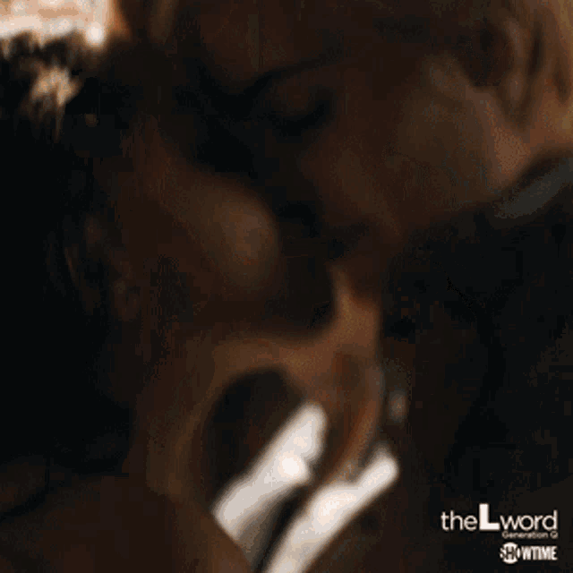 Detail Making Out Gif Nomer 21