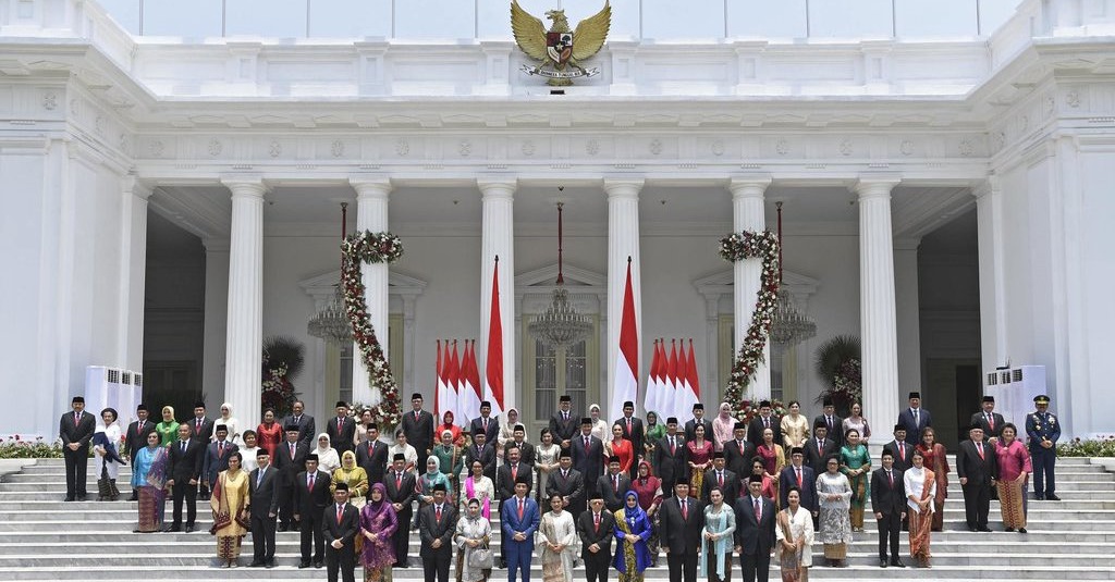 Detail Foto Kabinet Jokowi Nomer 54