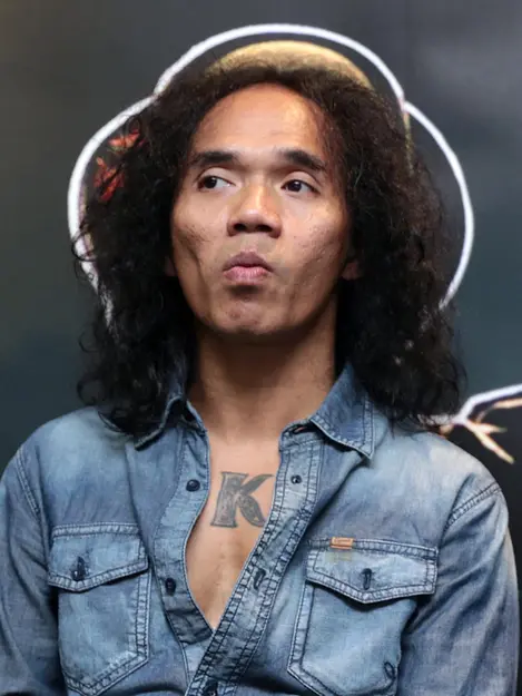 Detail Foto Kaka Slank Nomer 14