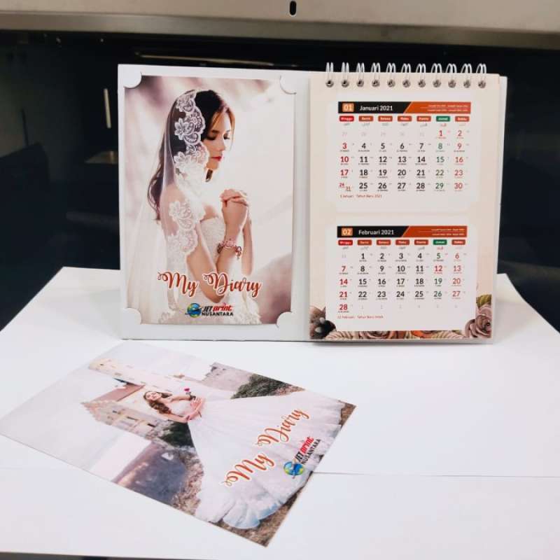 Detail Foto Kalender Meja Nomer 10