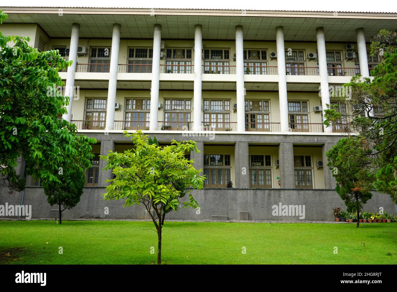 Detail Foto Kampus Ugm Nomer 38