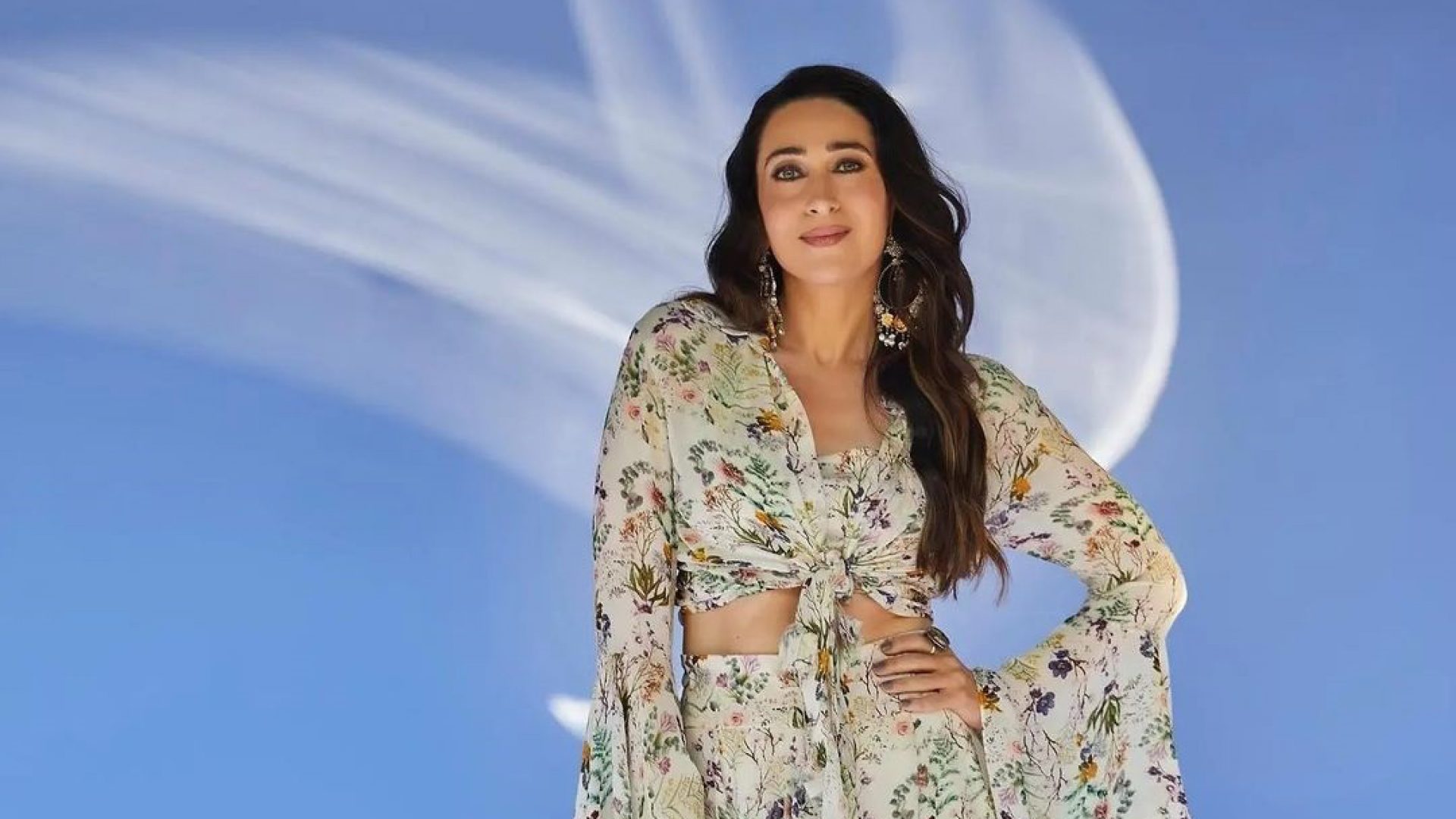 Detail Foto Karisma Kapoor Terbaru Nomer 36