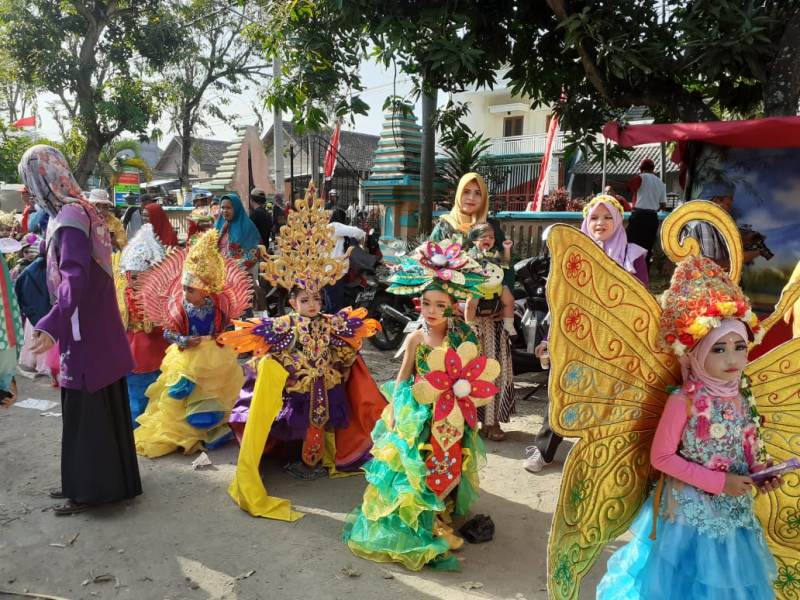 Detail Foto Karnaval Anak Tk Nomer 12