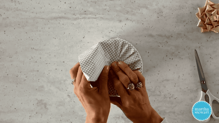 Detail Quick Gift Wrap Hacks Nomer 6
