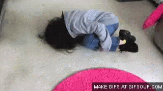 Detail Rolling On The Floor Gif Nomer 17