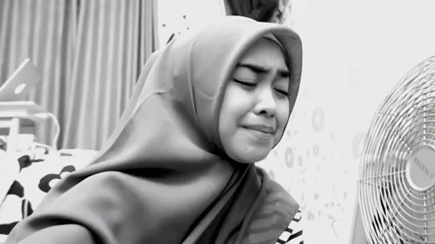 Detail Sedih Gif Nomer 47