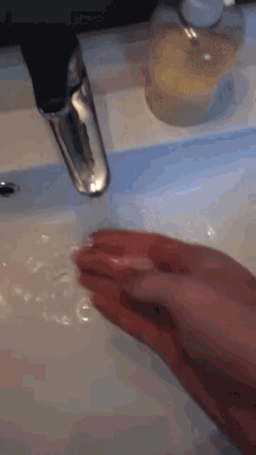 Detail Washing Hands Gif Nomer 15