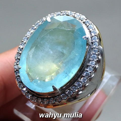 Detail Batu Aquamarine Hijau Nomer 33