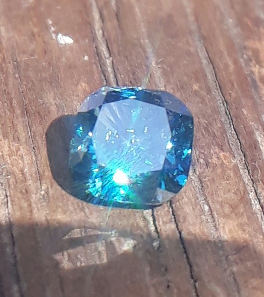 Detail Batu Diamond Biru Nomer 10