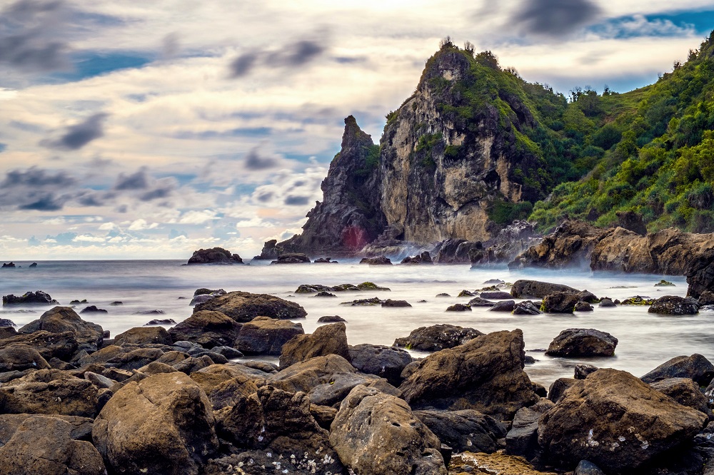 Detail Batu Karang Pantai Nomer 3