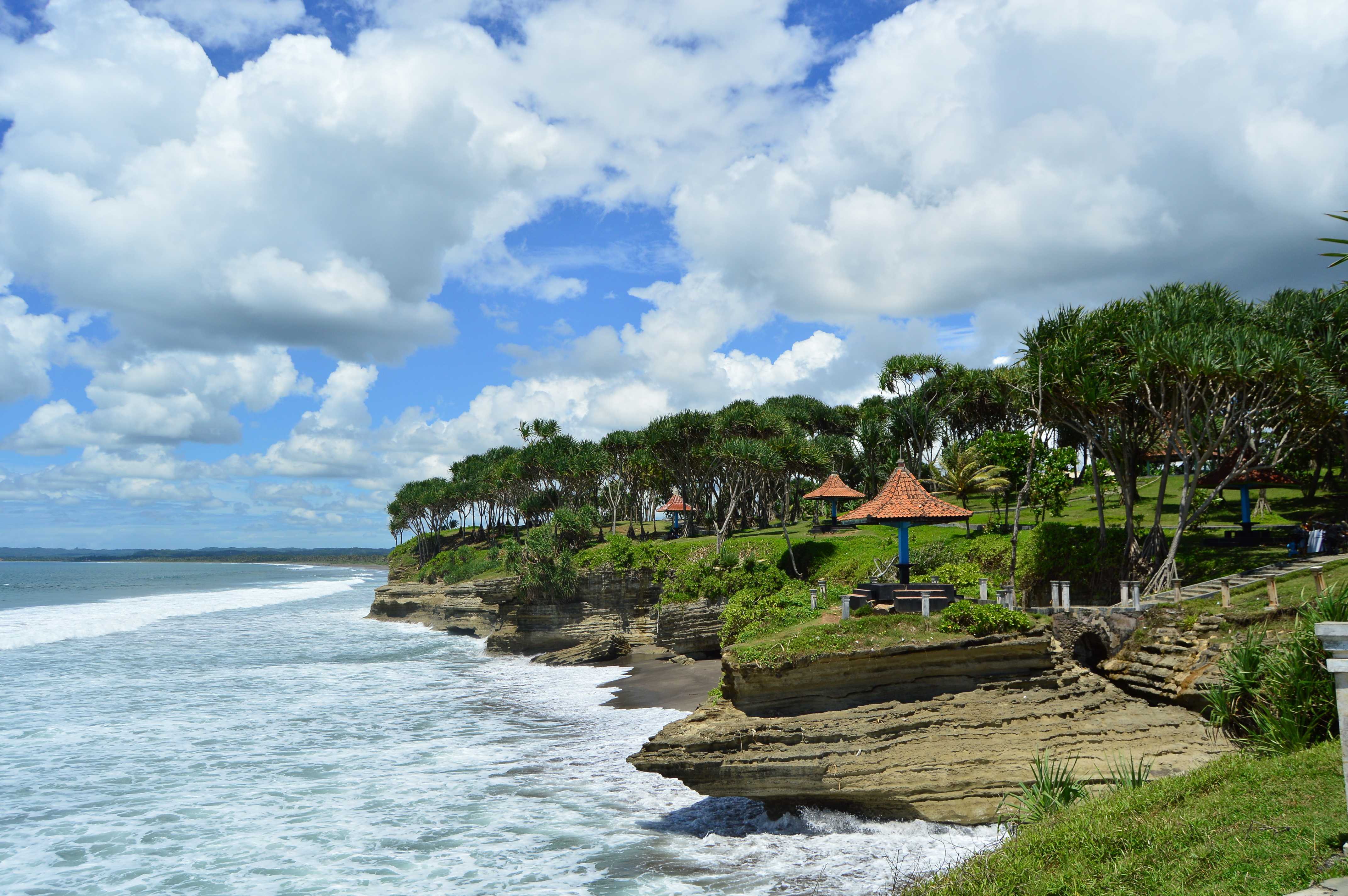 Detail Batu Karang Pantai Nomer 29