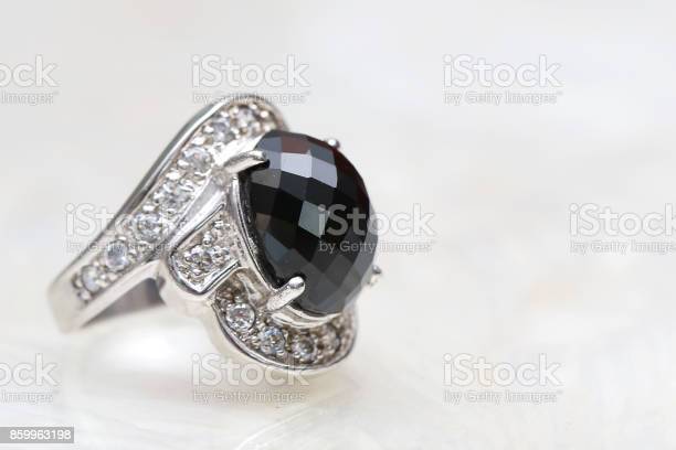 Detail Batu Permata Hitam Nomer 17