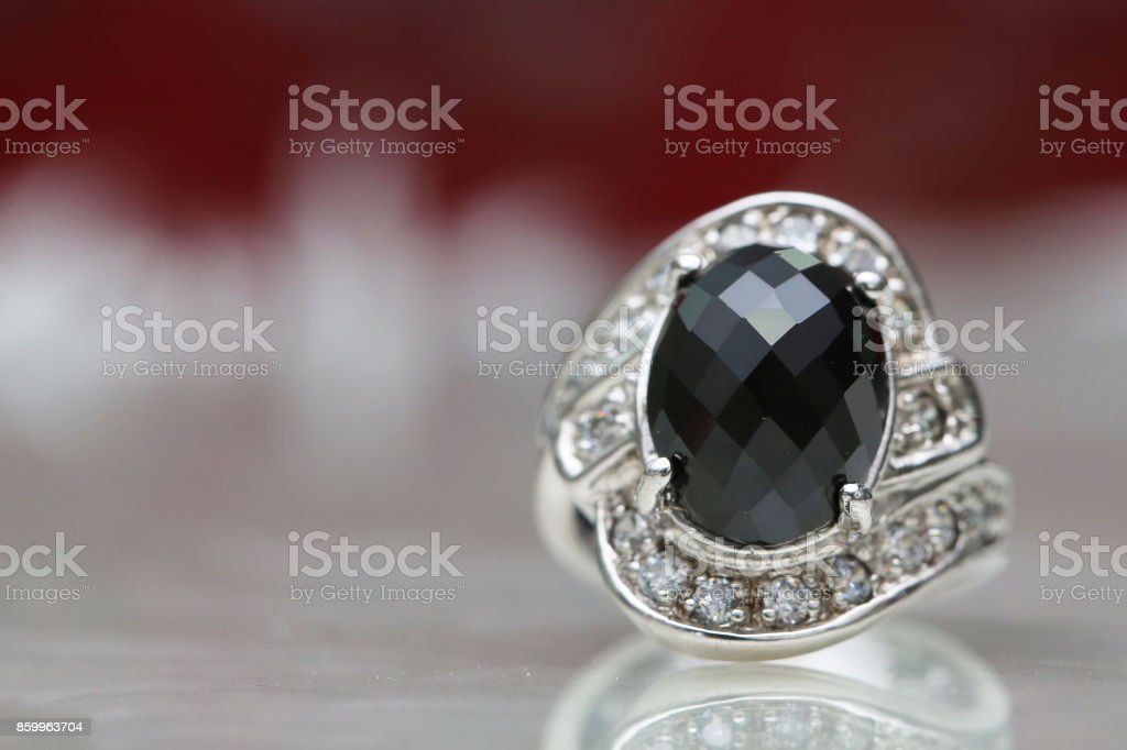 Detail Batu Permata Hitam Nomer 25