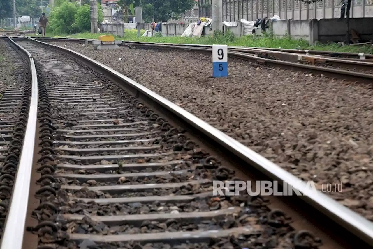 Detail Baut Rel Kereta Api Nomer 12