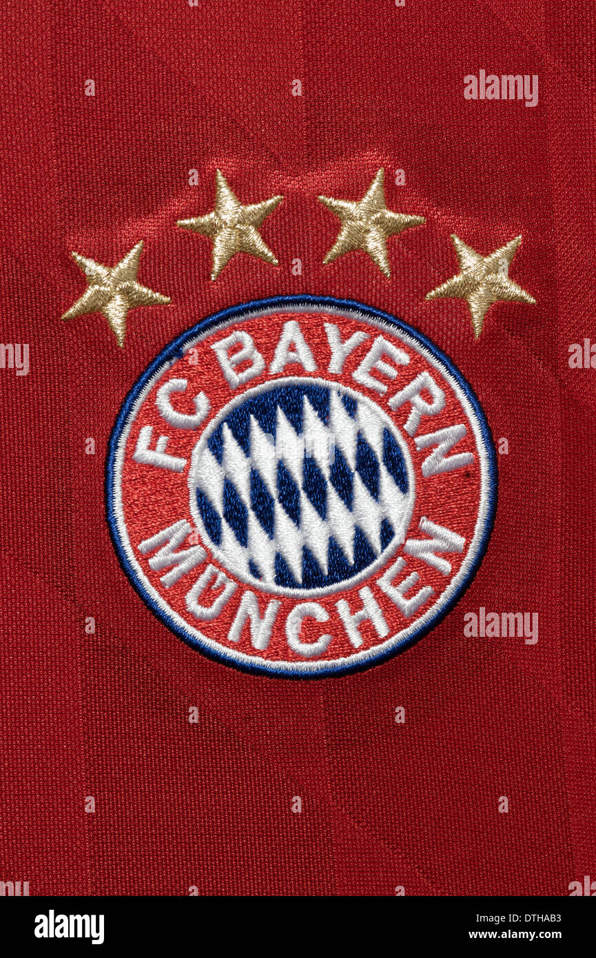 Detail Bayern Munich Logo Nomer 39