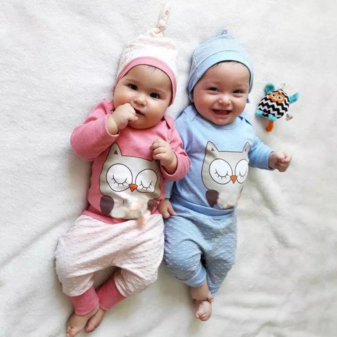 Detail Bayi Kembar Lucu Laki Perempuan Nomer 37