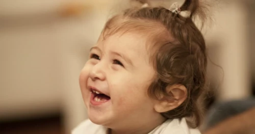 Detail Bayi Ketawa Terbahak Bahak Nomer 15