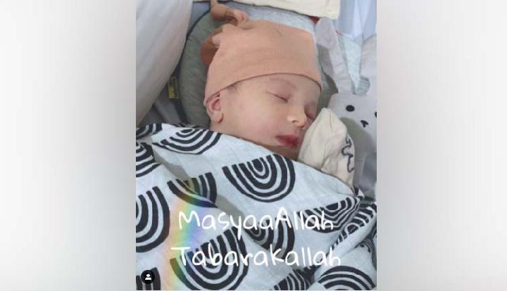 Detail Bayi Laki Laki Baru Lahir Tampan Nomer 28