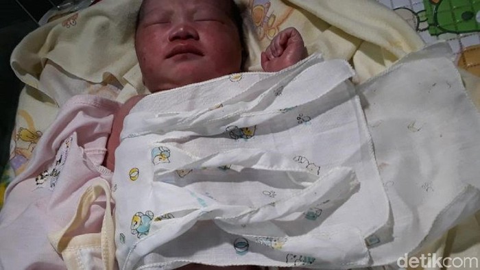 Detail Bayi Lucu Indonesia Baru Lahir Nomer 7