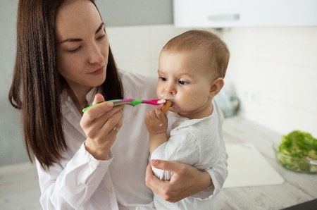 Detail Bayi Makan Malam Nomer 21