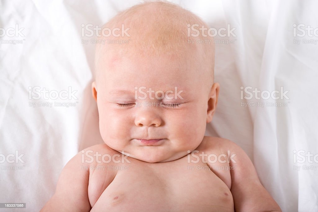 Detail Bayi Menangis Dengan Mata Tertutup Nomer 20
