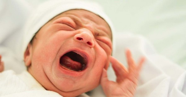 Detail Bayi Menangis Dengan Mata Tertutup Nomer 22