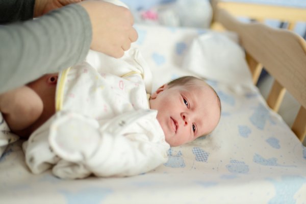 Detail Bayi Perempuan Lucu Baru Lahir Nomer 5