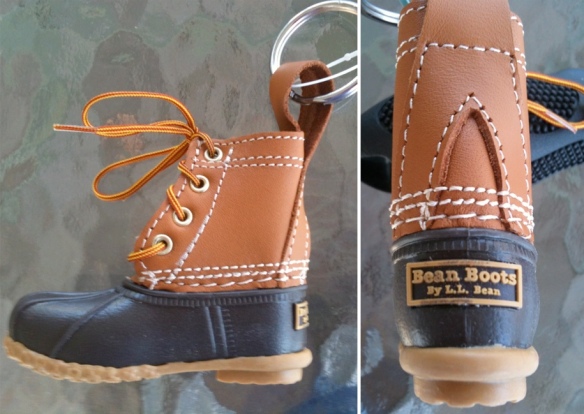 Detail Bean Boots Keychain Nomer 32