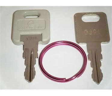 Detail Bear Trap Keychain Amazon Nomer 25
