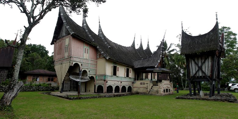 Detail Beasiswa Rumah Gadang Nomer 31