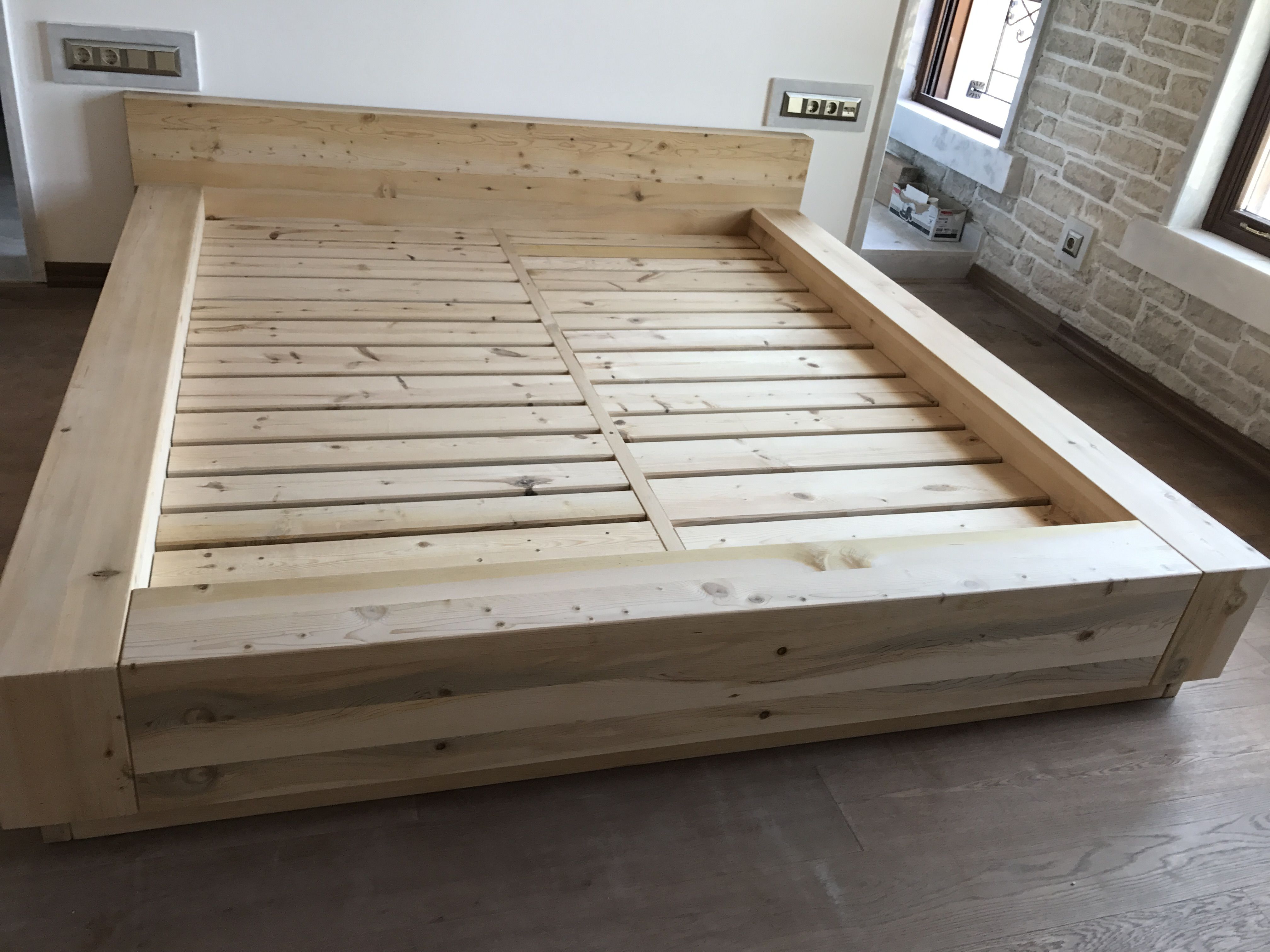 Detail Bed Frame Kayu Nomer 2